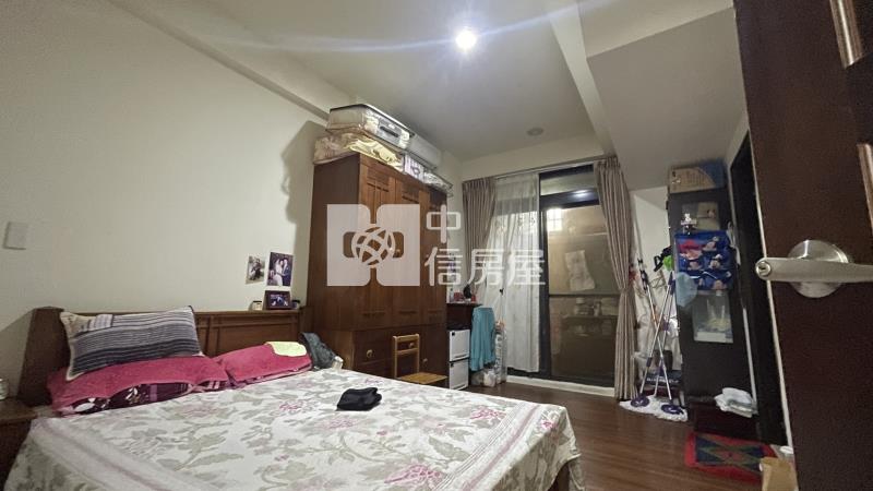 竹東仁愛棒球場輕屋齡社區別墅房屋室內格局與周邊環境