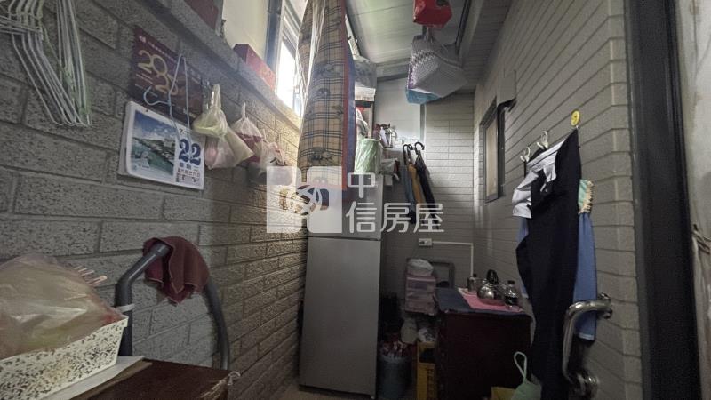 竹東仁愛棒球場輕屋齡社區別墅房屋室內格局與周邊環境