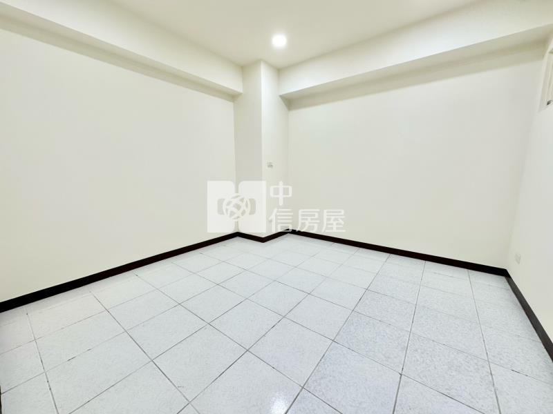 【安家】中壢龍岡國小電梯美三房房屋室內格局與周邊環境