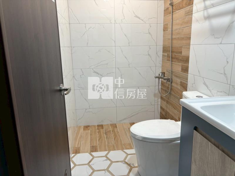 高醫吉林商圈翻新透天3樓房屋室內格局與周邊環境