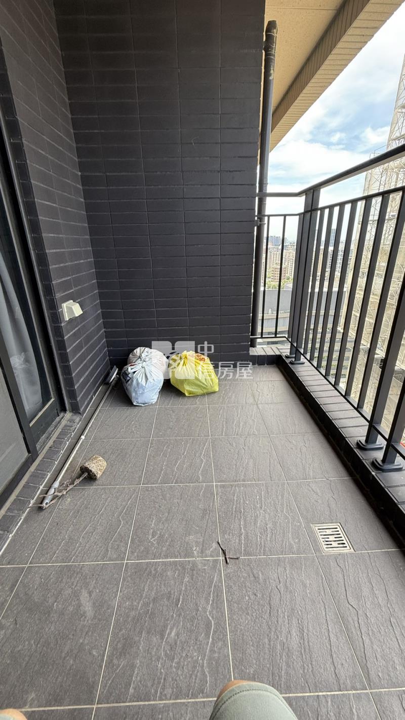 青埔A18高鐵站前景觀3房車房屋室內格局與周邊環境
