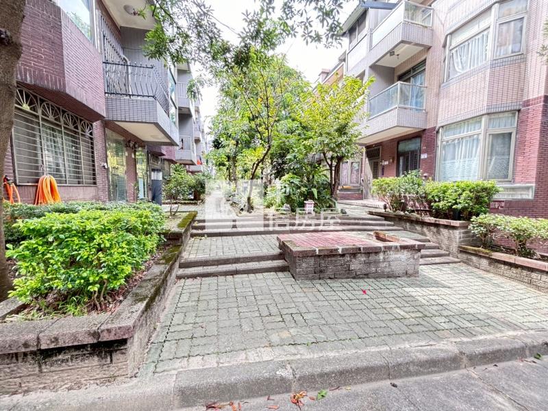 楊梅交流道整新夏威夷透天房屋室內格局與周邊環境