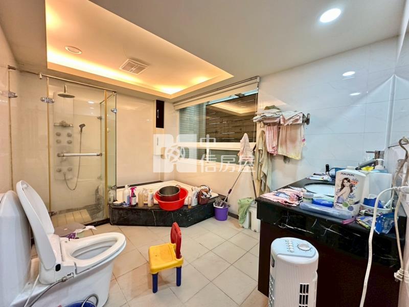 劉厝三車庫別墅房屋室內格局與周邊環境