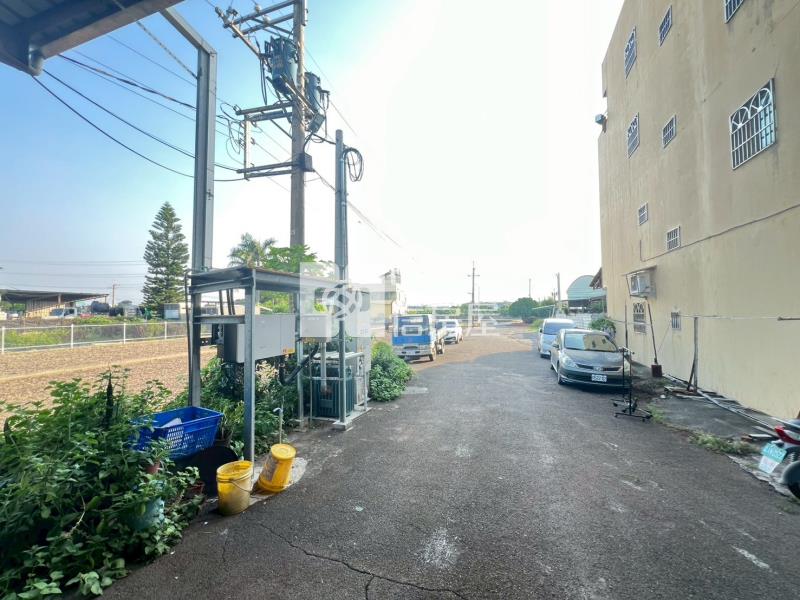 烏日特登農建地廠房房屋室內格局與周邊環境