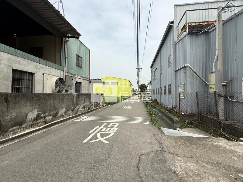 烏日特登農建地廠房房屋室內格局與周邊環境