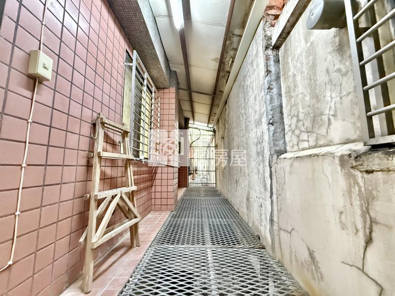 最夯民俗公園文心崇德捷運有管理員3房車位養老宅房屋室內格局與周邊環境