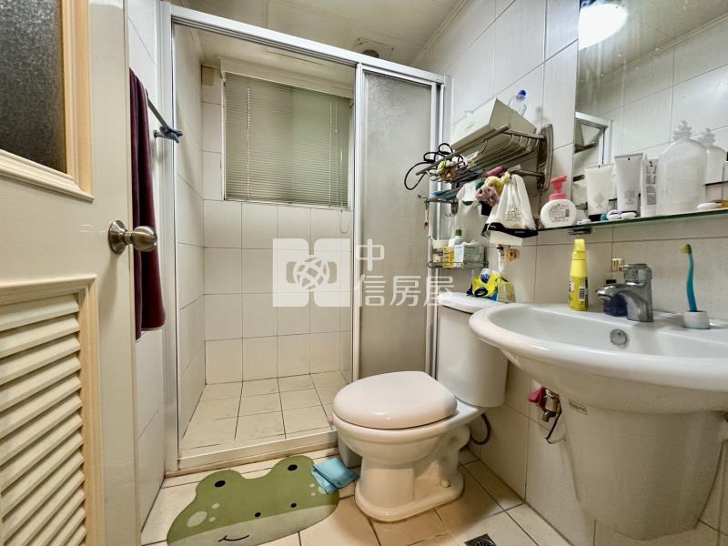 石云富裔10米面寬車庫別墅房屋室內格局與周邊環境