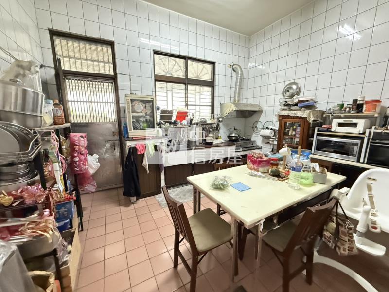 近大溪交流道獨棟大農舍房屋室內格局與周邊環境