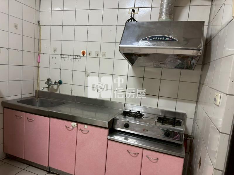 楊梅商場1+2樓黃金店面房屋室內格局與周邊環境