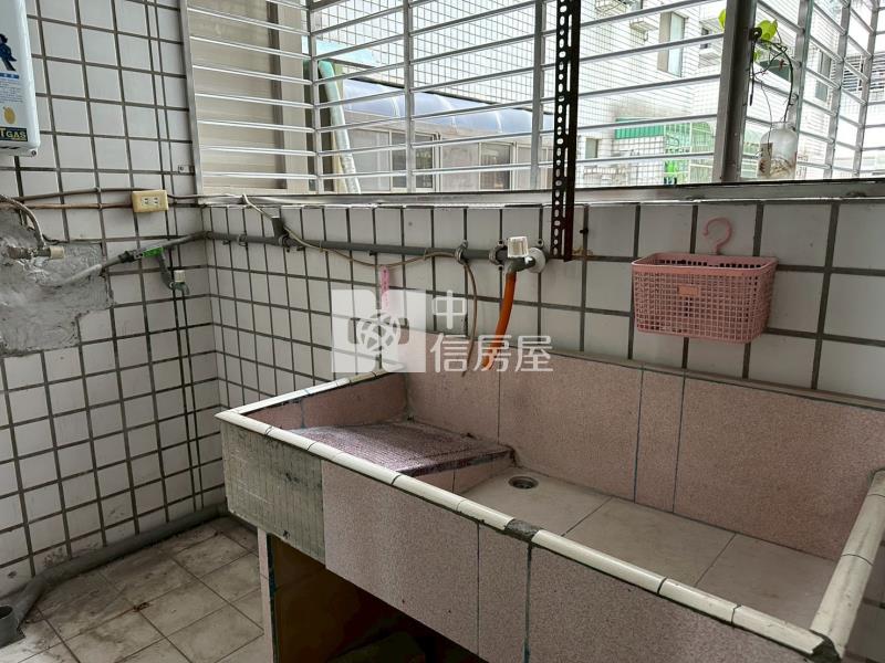 楊梅商場1+2樓黃金店面房屋室內格局與周邊環境