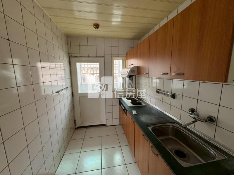 宋屋國小旁大三房美公寓房屋室內格局與周邊環境