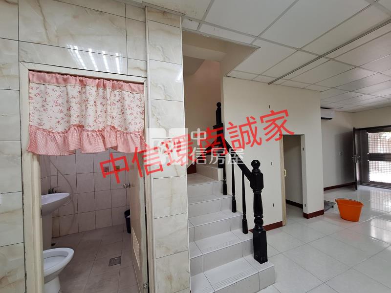 山仔頂商圈邊間活巷透天房屋室內格局與周邊環境