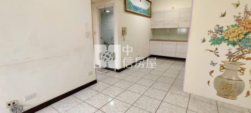 勞斯萊斯樹孝商圈低總價三房華廈房屋室內格局與周邊環境