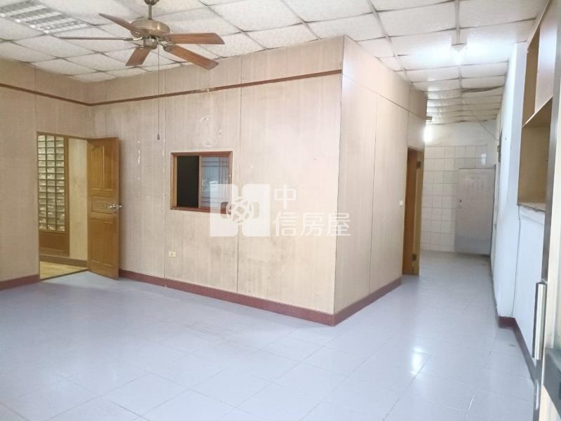 中興特區.百地坪獨棟大宅.3客廳(建物未保登)房屋室內格局與周邊環境