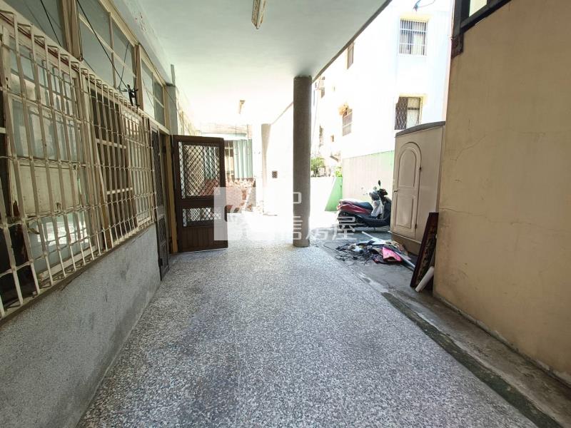 中興特區.百地坪獨棟大宅.3客廳(建物未保登)房屋室內格局與周邊環境