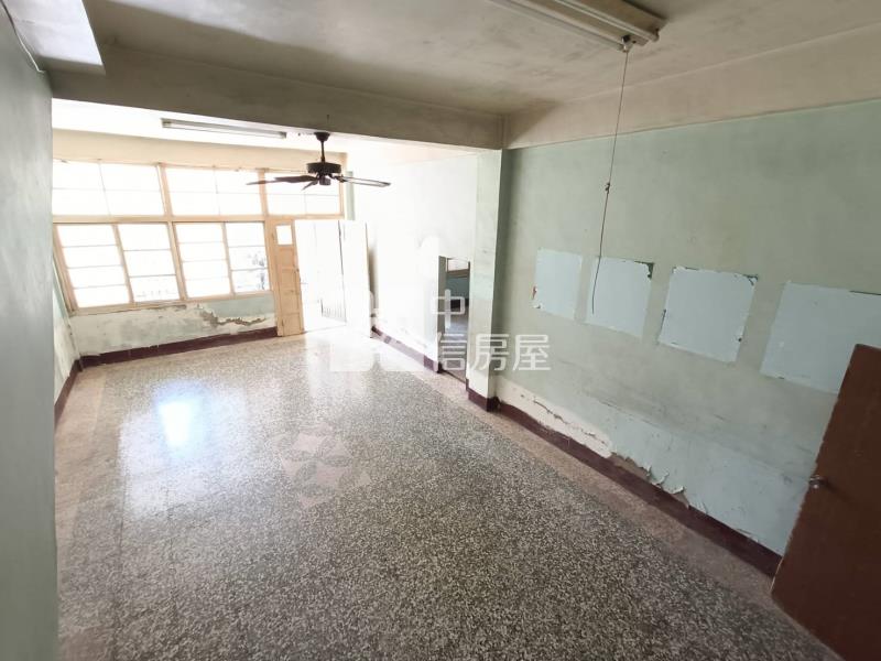 中興特區.百地坪獨棟大宅.3客廳(建物未保登)房屋室內格局與周邊環境