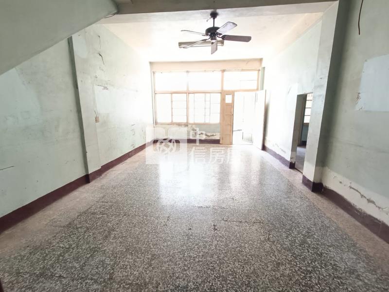 中興特區.百地坪獨棟大宅.3客廳(建物未保登)房屋室內格局與周邊環境
