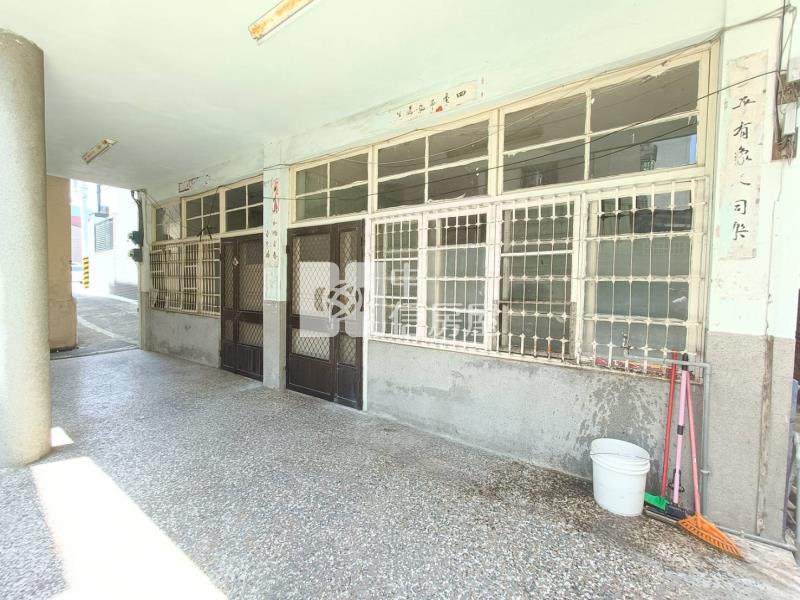 中興特區.百地坪獨棟大宅.3客廳(建物未保登)房屋室內格局與周邊環境
