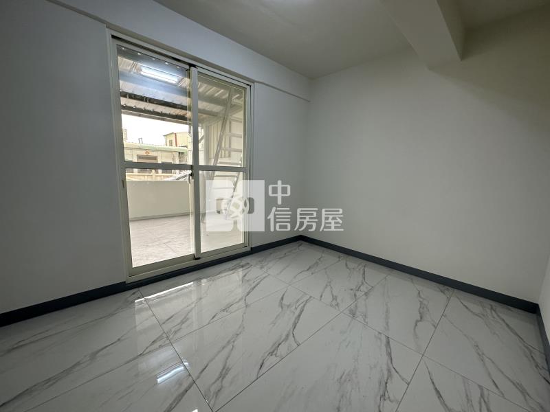 屏東房屋《崇蘭透天》房屋室內格局與周邊環境