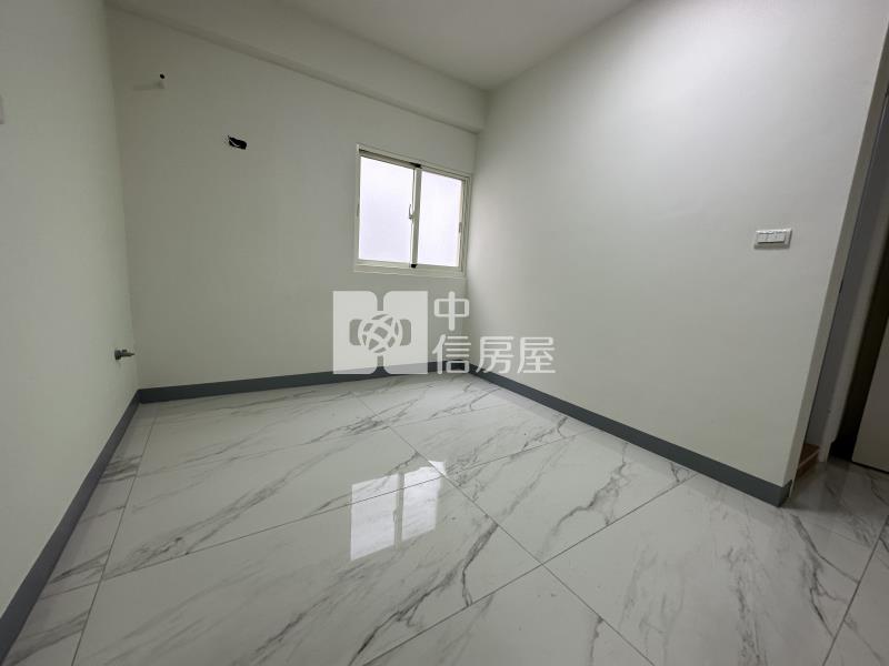 屏東房屋《崇蘭透天》房屋室內格局與周邊環境