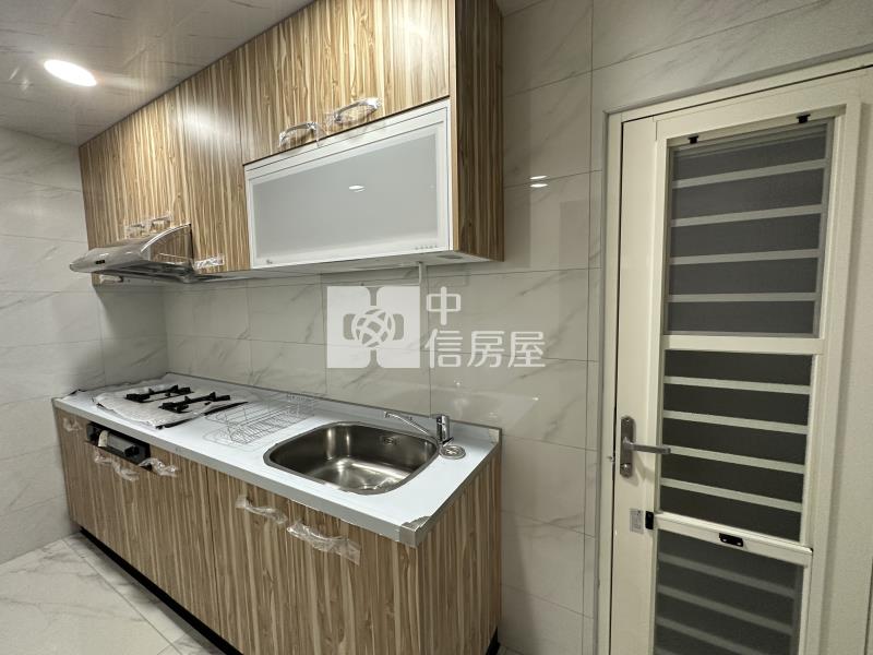 屏東房屋《崇蘭透天》房屋室內格局與周邊環境