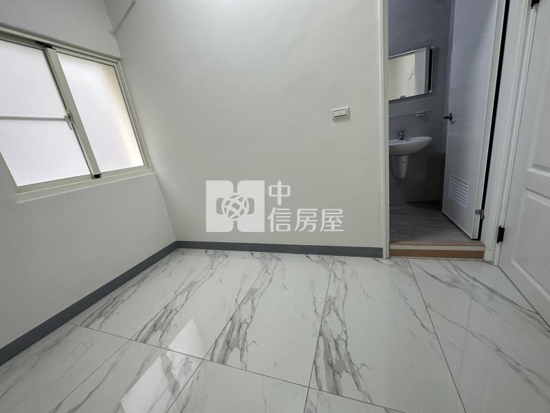 屏東房屋《崇蘭透天》房屋室內格局與周邊環境