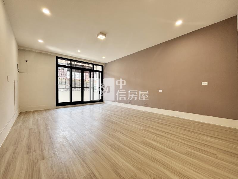南投燦坤旁美透天房屋室內格局與周邊環境