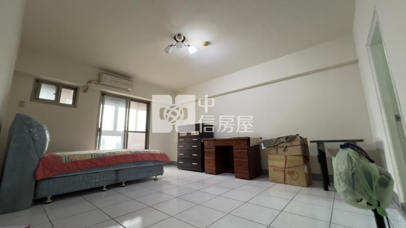 【安家】專任-海華SOGO商圈【市府豪門】超大三房車房屋室內格局與周邊環境