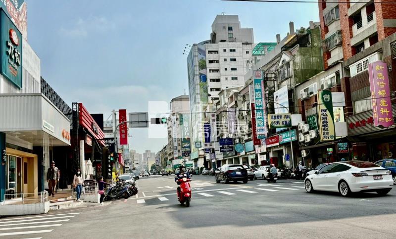 崇德漢口商圈套房+車位（專任）房屋室內格局與周邊環境