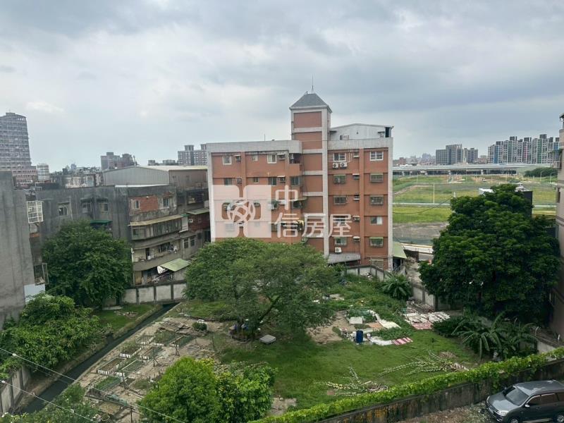 EY02八德全新臻美電梯別墅-1房屋室內格局與周邊環境