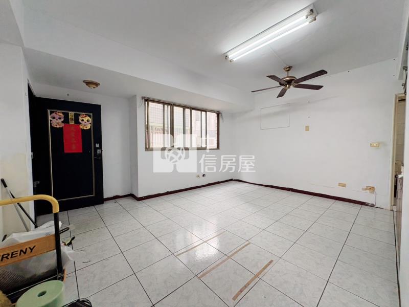 陽光綠第電梯兩房房屋室內格局與周邊環境