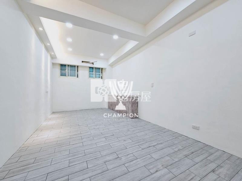 【冠軍】碇內幸福華城精美1樓+B1三房房屋室內格局與周邊環境