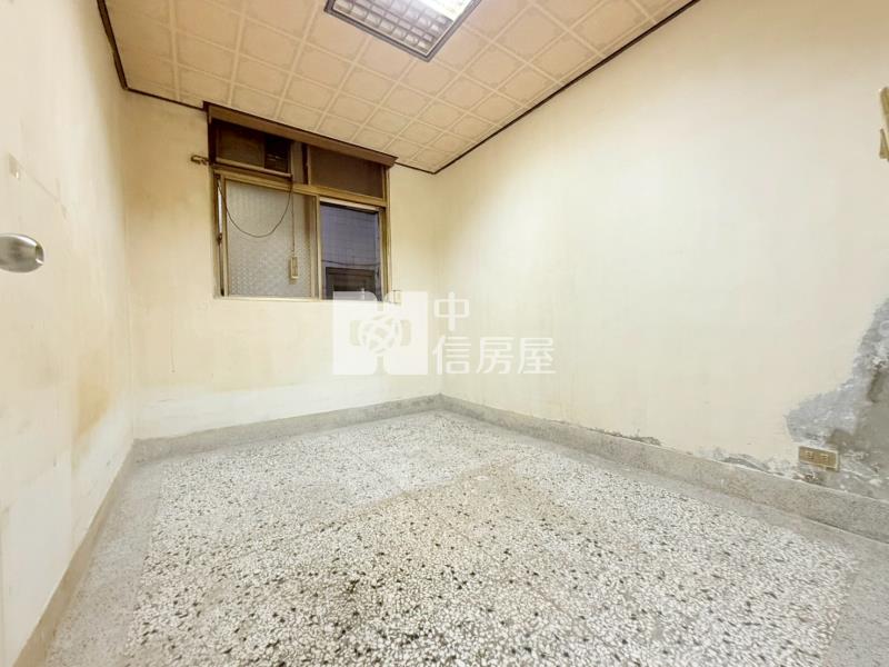 立新國小低總價透天房屋室內格局與周邊環境