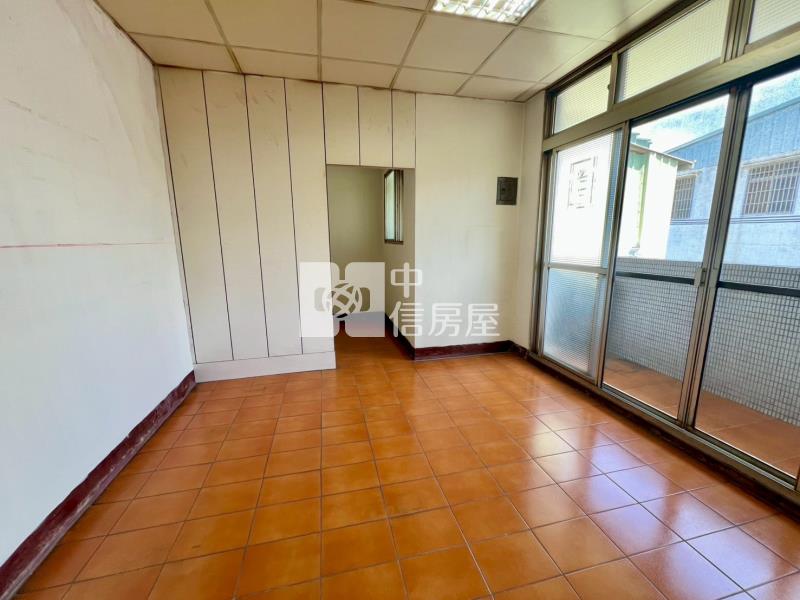 立新國小低總價透天房屋室內格局與周邊環境