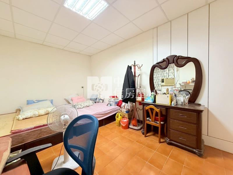 立新國小低總價透天房屋室內格局與周邊環境
