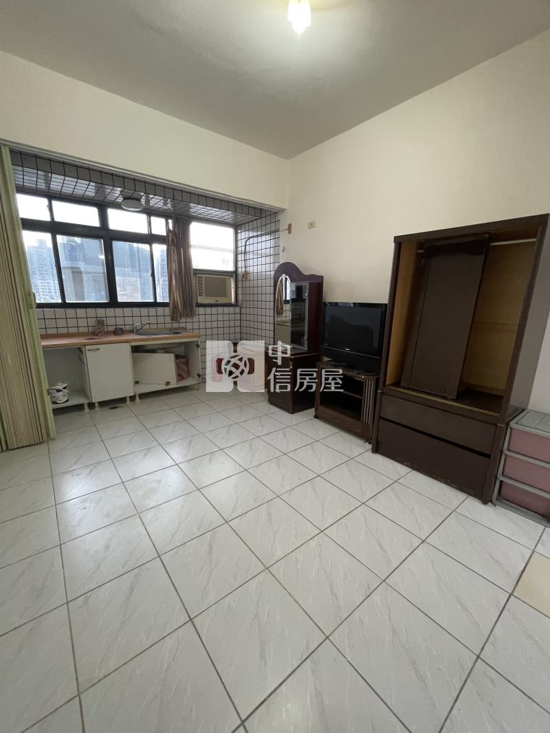 近SOGO商圈超值套房房屋室內格局與周邊環境