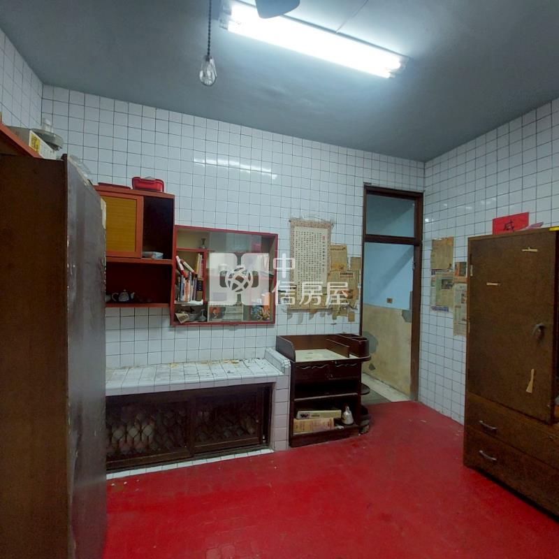 鎮北路雙透天房屋室內格局與周邊環境