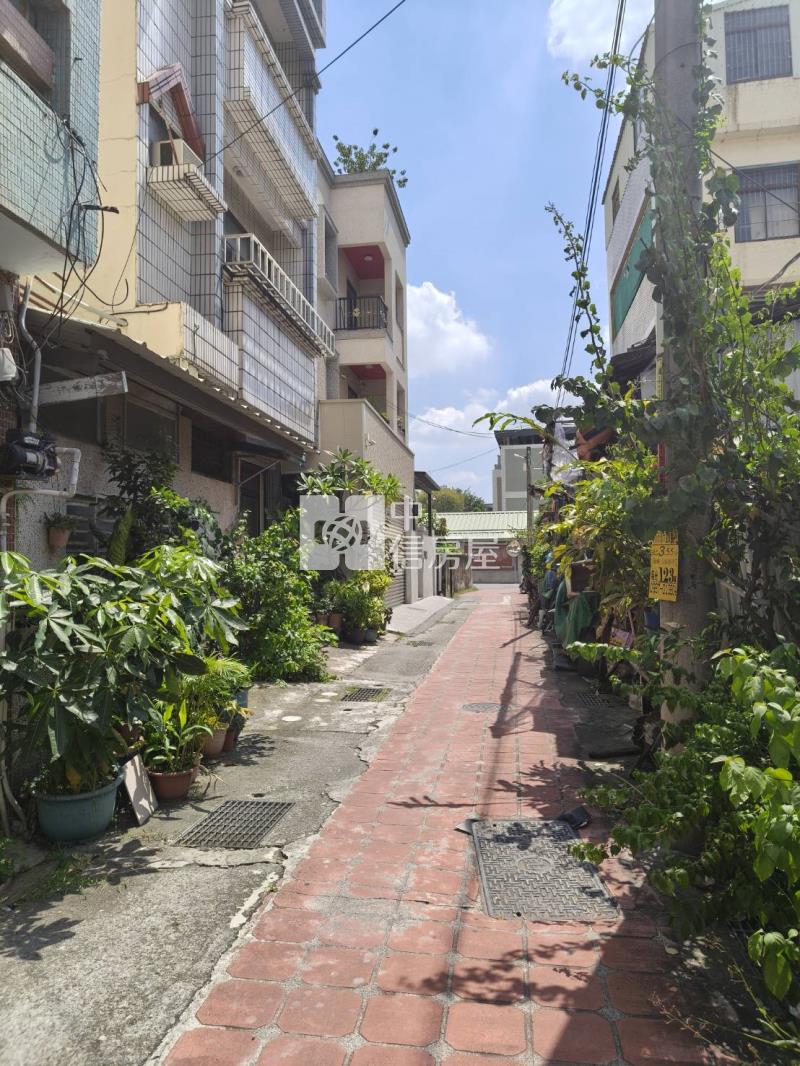鎮北路雙透天房屋室內格局與周邊環境