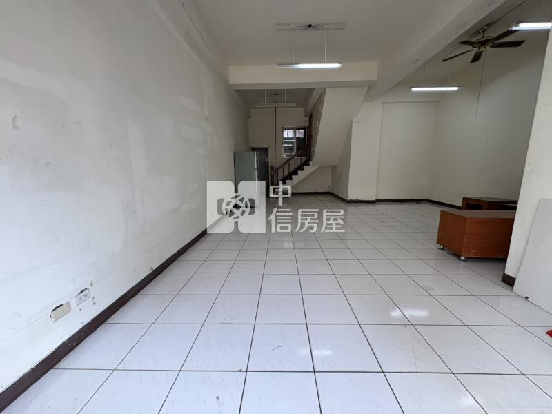 台中巨蛋旁微笑小城樓店房屋室內格局與周邊環境