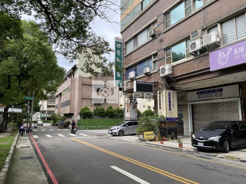 昌平路收租金店面1房屋室內格局與周邊環境
