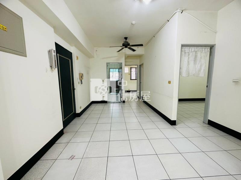 學府天下美4房房屋室內格局與周邊環境