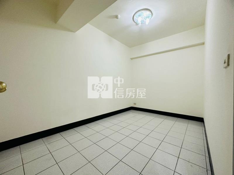 學府天下美4房房屋室內格局與周邊環境