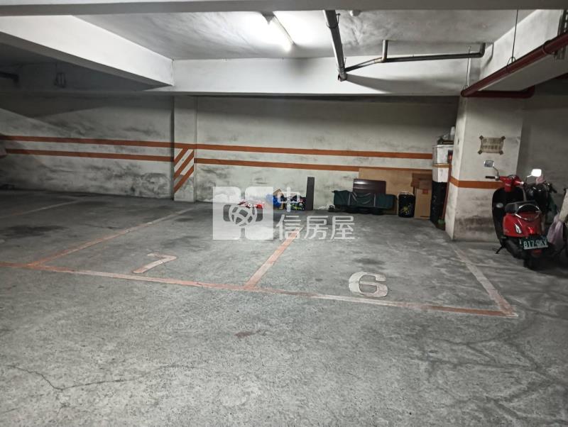 員林市中心大同學區大坪數松柏雙子星華廈房屋室內格局與周邊環境