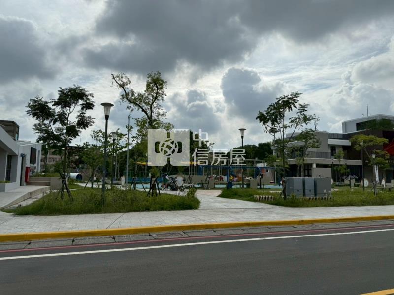 員林市中心大同學區大坪數松柏雙子星華廈房屋室內格局與周邊環境
