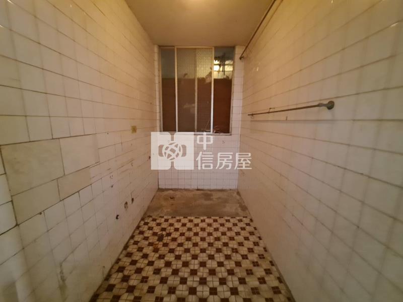 肉豆公~正義國小店舖車庫壹樓房屋室內格局與周邊環境