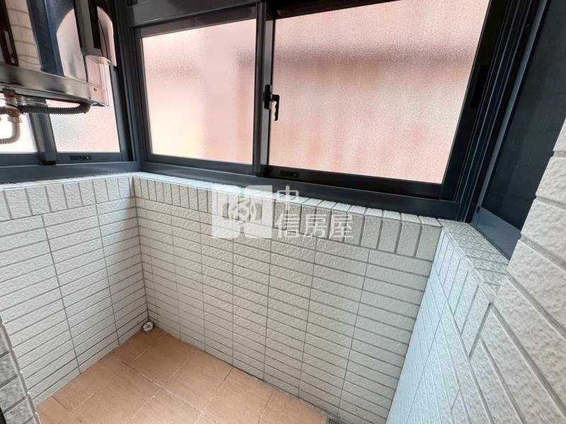 龍潭市中心電梯美兩房1房屋室內格局與周邊環境
