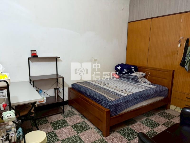 近桃園市政府大面寬透店房屋室內格局與周邊環境