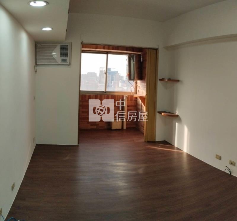 中壢後站捷運麥當勞旁景觀美套房(可廣告)房屋室內格局與周邊環境
