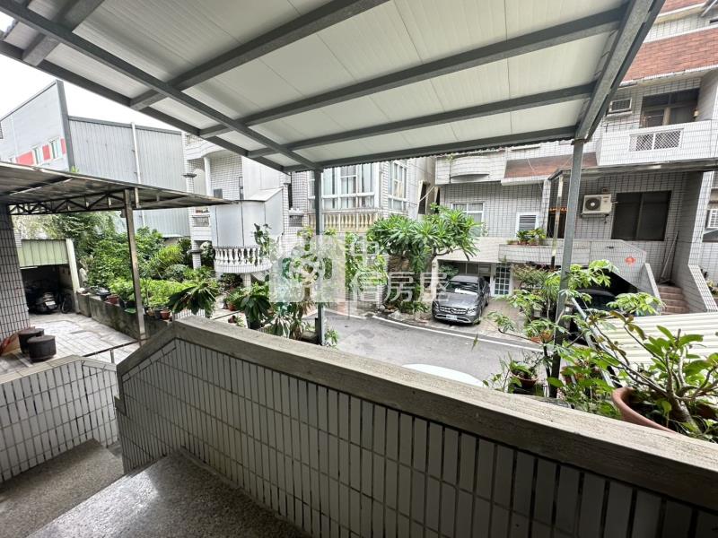 【豐禾】岡山花都邊間雙車RK3捷運宅房屋室內格局與周邊環境