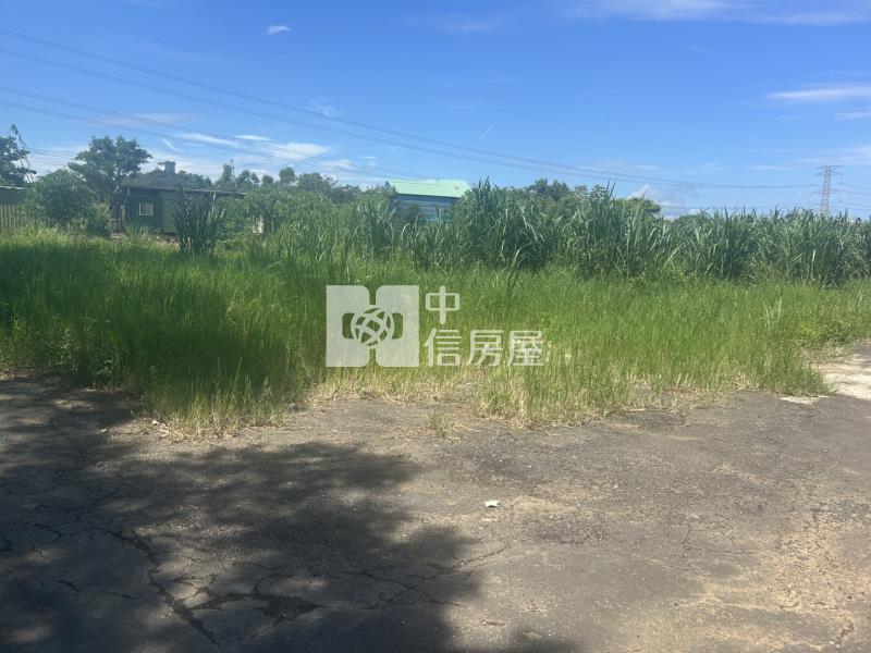 龍潭高原交流道旁建地房屋室內格局與周邊環境